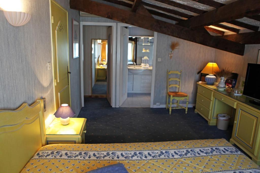 Hotel L'Hacienda Marguerittes Habitación foto