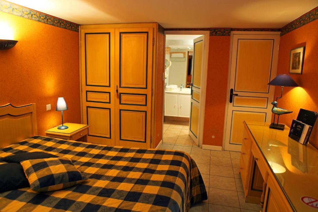 Hotel L'Hacienda Marguerittes Habitación foto