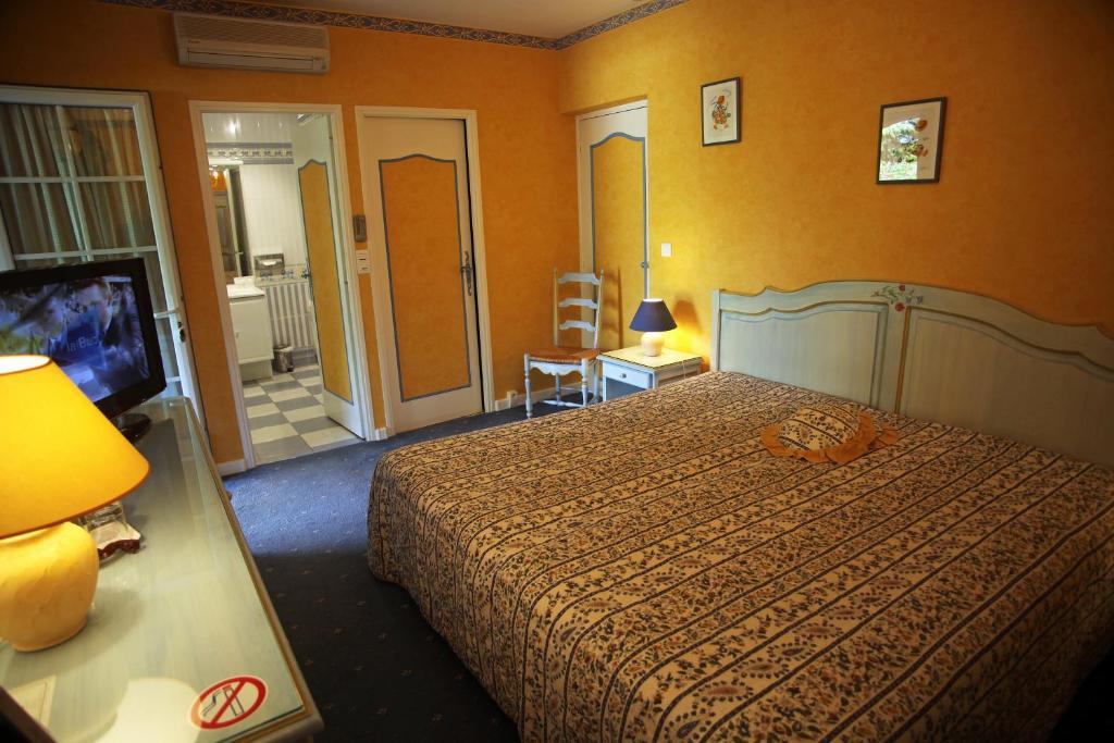 Hotel L'Hacienda Marguerittes Habitación foto